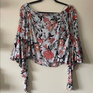 En Creme|Floral Off-Shoulder Top|Small|EUC